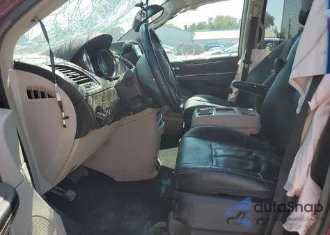 2013 Chrysler Town & Country Touring из США, поврежденный, VIN 2C4RC1BG2DR560175